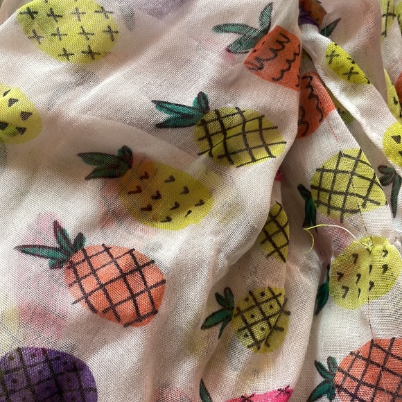 INFINITY SCARVES - Picture 3 of 6